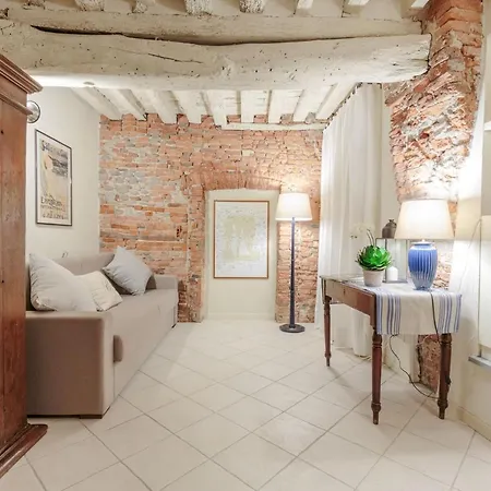 Apartment 1400's Apartment, Stylish Smart Ground Floor Inside *
