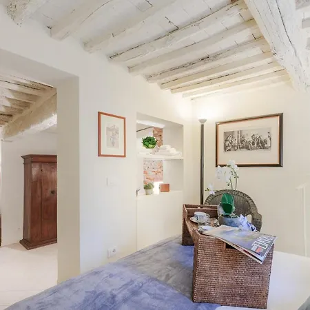 Daire 1400's Apartment, Stylish Smart Ground Floor Inside Lucca